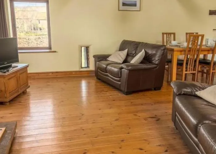 بيت للعطل Old Well Barn Conversion بنريث