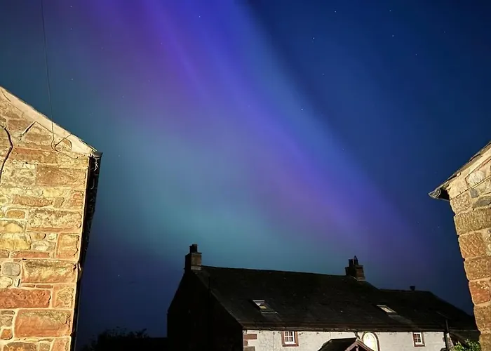 Old Well Barn Conversion بيت للعطل *
