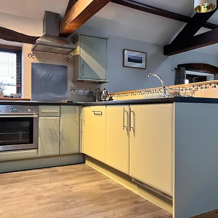 Old Well Barn Conversion *
